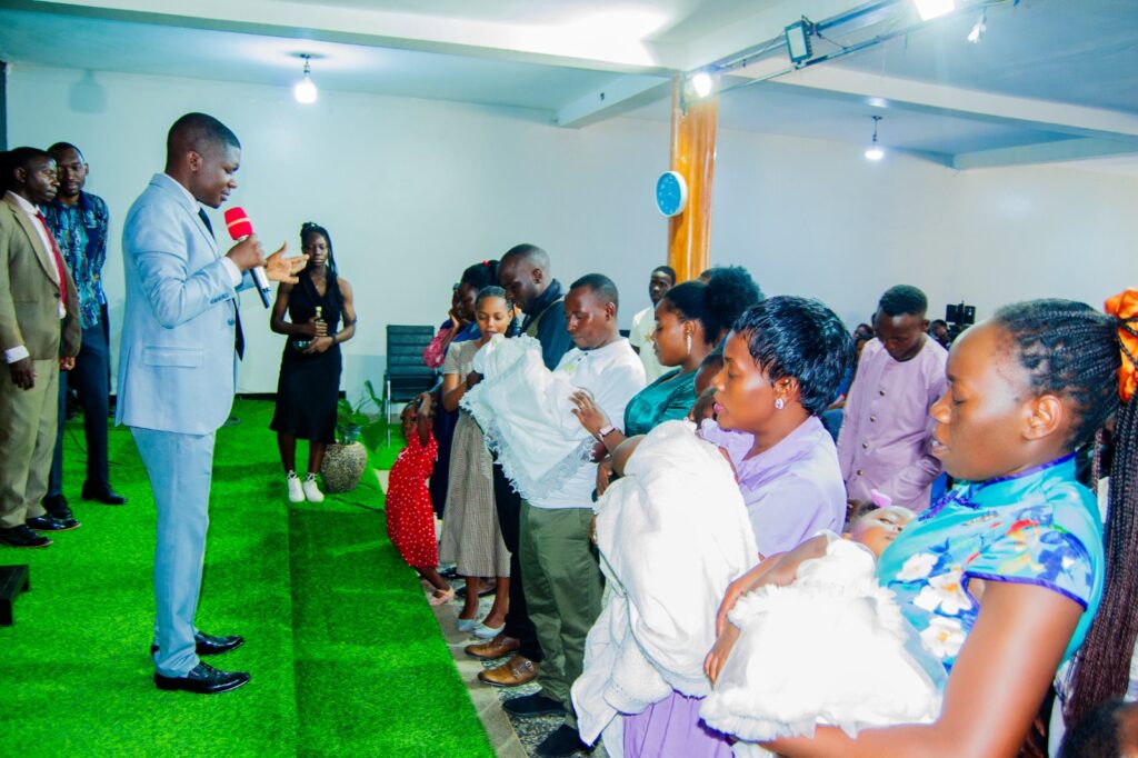 Dr Gilbert speaking to crowd